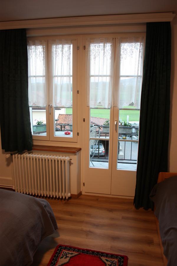 B&B Stirnimann Bunzen ภายนอก รูปภาพ