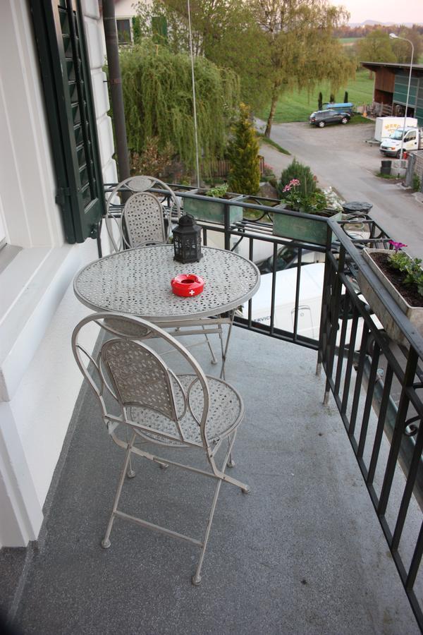 B&B Stirnimann Bunzen ภายนอก รูปภาพ